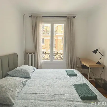 Jardin Des Plantes - Beautiful Bright 2-bedroom -1 Living Apartment *